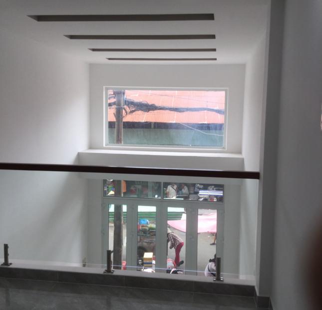 Bán Nhà Mới Đẹp Mặt Tiền Cao Đạt Sổ Hồng Vuông Vức CN 32m2 giá 10.5 tỷ q5.