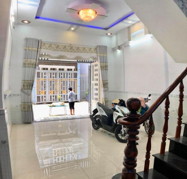 Bán khách sạn đường Hồng Hà, Tân Bình, DT 17x20m, giá 149 tỷ TL