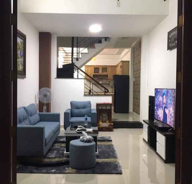 Chính chủ cần bán gấp nhà mặt tiền Trần Bình Trọng Quận 5 DT: 3.8x13m 