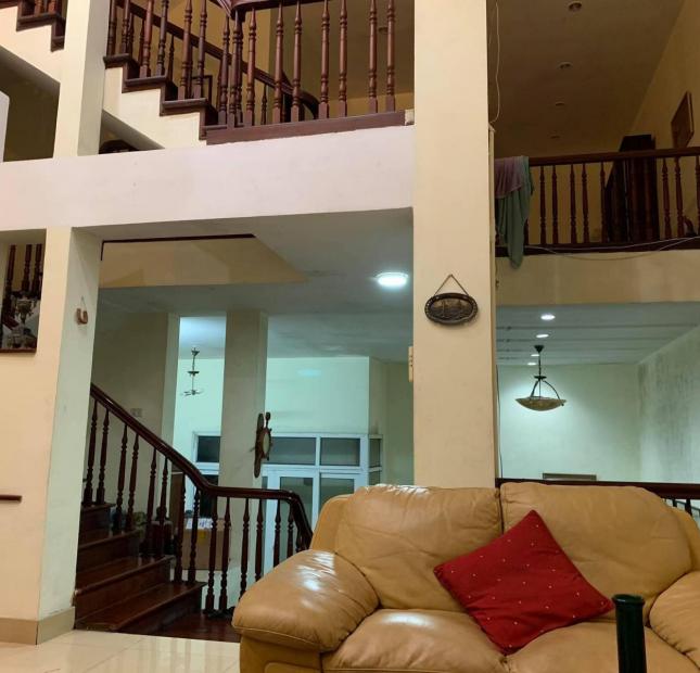 Nhà mặt phố NgĐ Thi Tây Hồ vị trí đẳng cấp thượng lưu_đắc địa kd_64m_5t_mt6.5m_28.2 tỷ