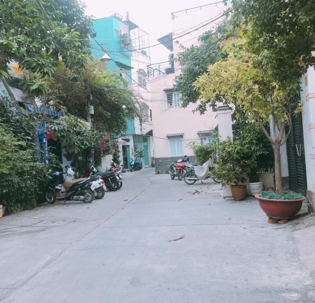 Bán gấp nhà MT Nguyễn Duy Dương góc Ngô Gia Tự, P. 3, Q10, 4.5x22m, 23.5 tỷ