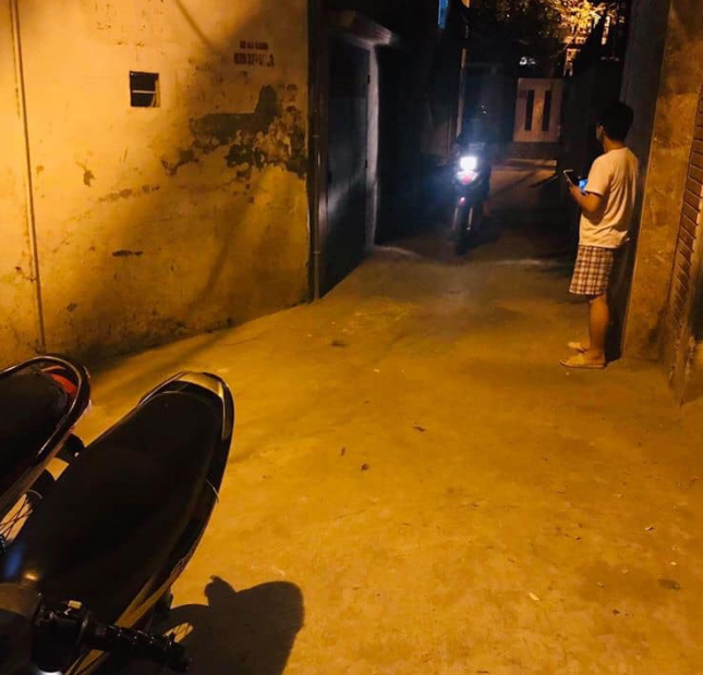 Bán nhà Khương Đình, Thanh Xuân, 21m2, 3 tầng, giá 1.63 tỷ. LH 0984094326