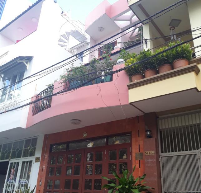 Cần tiền cho con du học nên bán gấp nhà 4 tầng đường 260 Nguyễn Thái Bình ngang đến 4m.