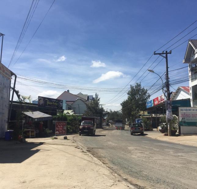 Cần bán căn nhà mặt tiền đường Hoàng Văn Thụ nối dài qua làng hoa Vạn Thành, phường 5, Đà Lạt