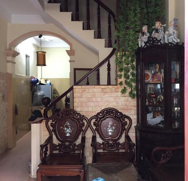 Bán nhà riêng tại Vương Thừa Vũ, Thanh Xuân, 30m2 4 tầng 3 tỷ Đường Phân Lô Cực Đẹp LH 0931220777