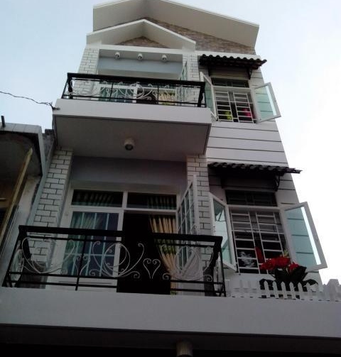 Bán nhà hẻm xe hơi đường Đồng Xoài, P13 Tân Bình. DT 3.5x17m, cách mặt tiền chỉ 1 căn