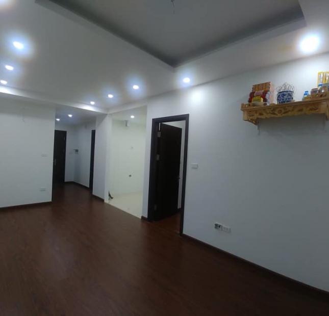 Cho thuê căn hộ 2 phòng ngủ đồ cơ bản 90 Nguyễn Tuân, Thanh Xuân giá chỉ 11 triệu