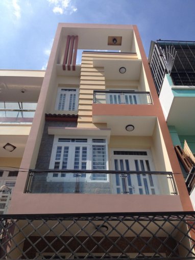 Bán nhà mặt tiền Ngô Gia Tự - Nguyễn Duy Dương 3.6x14m, Quận 10, 2 lầu, giá thương lượng mạnh