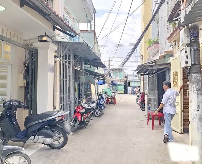 Cho thuê nhà nguyên căn hẻm xe hơi đường Nguyễn Duy quận 8. 