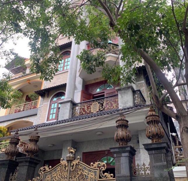 Bán nhà Bùi Thị Xuân, P Bến Thành, Q1 DT 5.2x19 T 3 lầu bán gấp 22 tỷ.