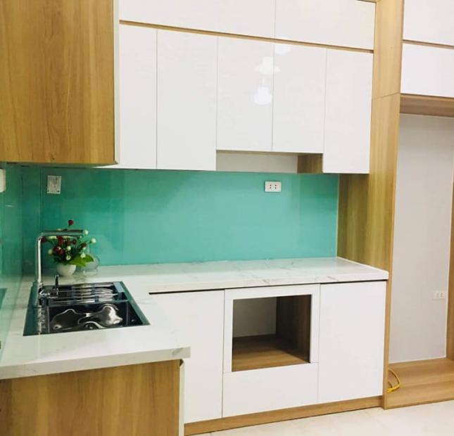  BÁN NHÀ NGUYỄN KHÁNH TOÀN – CẦU GIẤY, 52m2 x 5 TẦNG, GIÁ 4.25 TỶ.