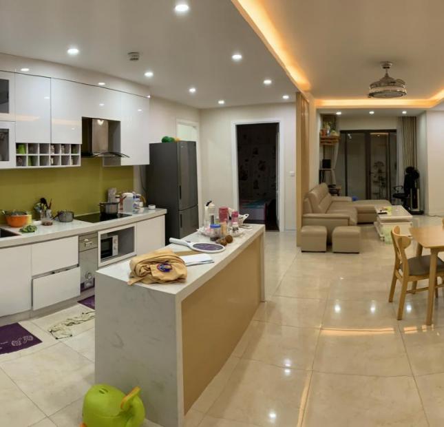 Bán căn hộ chung cư Vườn Xuân 71 Nguyễn Chí Thanh 120 m2, 3 PN, full đồ, giá 29 triệu