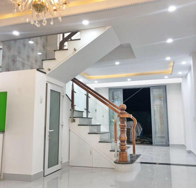 Bán nhà mới hoàn thiện hẻm 1565 Huỳnh Tấn Phát, Quận 7, Giá 5.7 tỷ