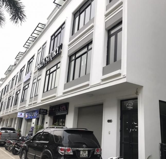 Cho thuê nhà shophouse vinhomes Hàm Nghi, Nam Từ Liêm. DT 95m2 x 5t mt 6m, giá 40 triệu