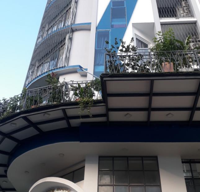 . Bán khách sạn đường Nguyễn Du Quận 1. DT: 30 x 35m, 2 hầm + 15 tầng