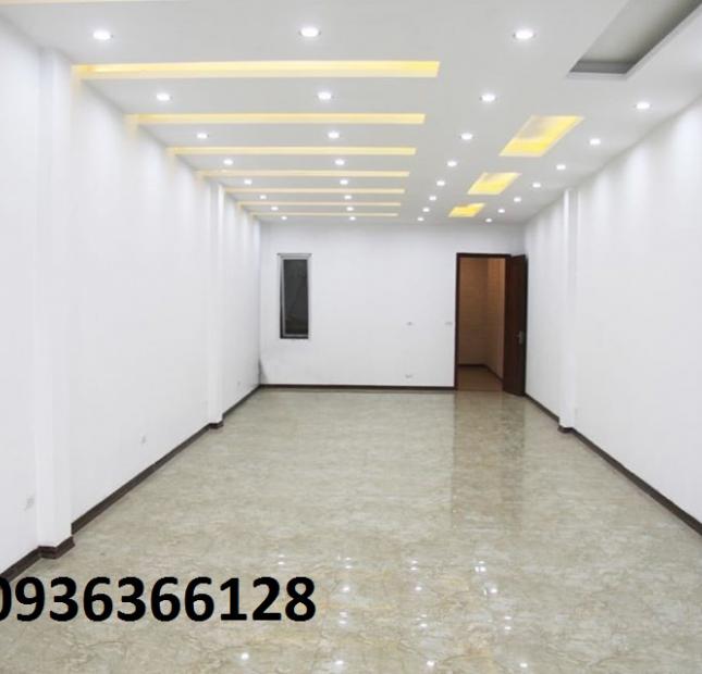 90 m2,  8 tầng thang máy, trên ở dưới cho thuê, mặt phố Nguyễn Lương Bằng, 30 tỷ