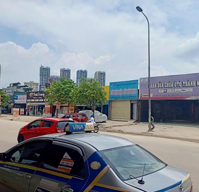 Chính chủ bán nhà mặt phố Nguyễn Xiển, Thanh Xuân mặt tiền 5,5m, 3 mặt thoáng. LH: 0911030262