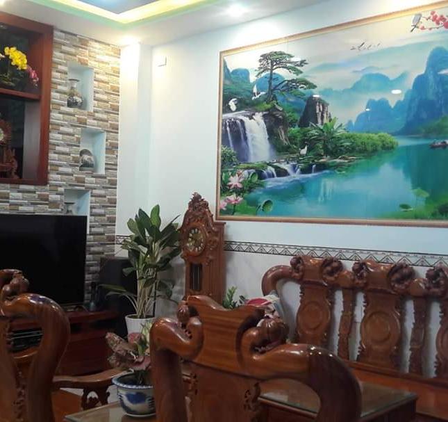 Cần bán gấp nhà đẹp 3 tầng tại đường Nguyễn Thị Huê, Bà Điểm, Hóc Môn, giá tốt