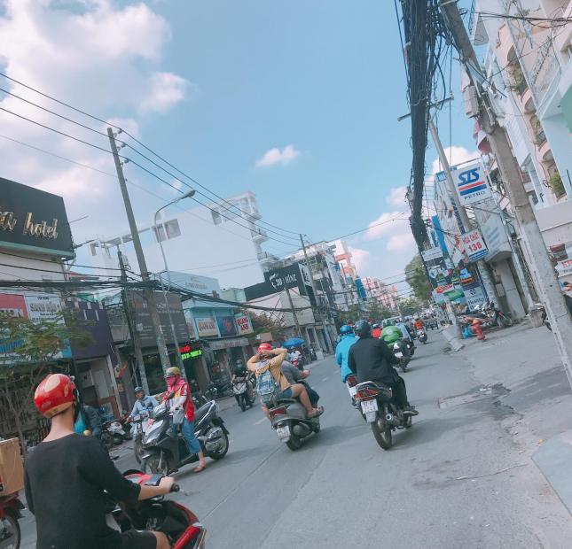 Bán nhà mặt tiền đường Nguyễn Trãi KD thời trang, DT 4x18m, Giá 35 tỷ