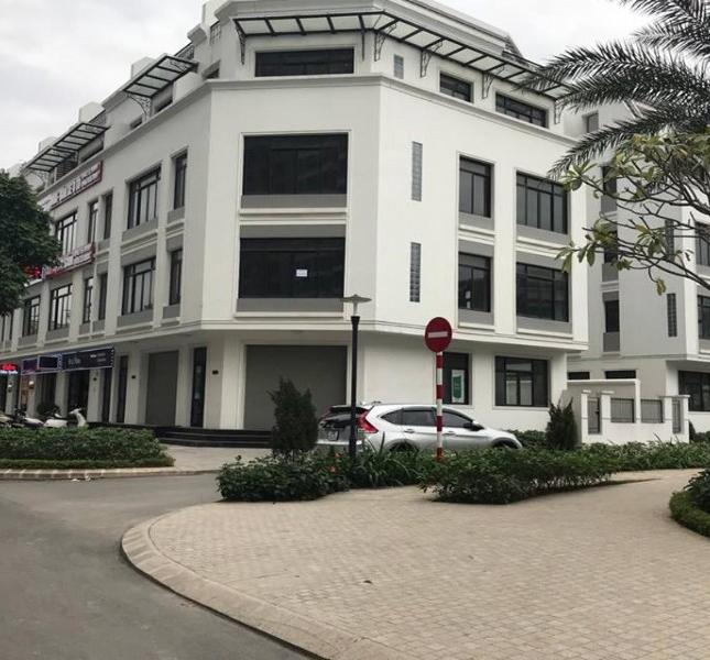 Cho thuê Biệt thự VinHomes Gardenia Hàm Nghi, Mỹ Đình dt 250m2, 5 tần mt 15m