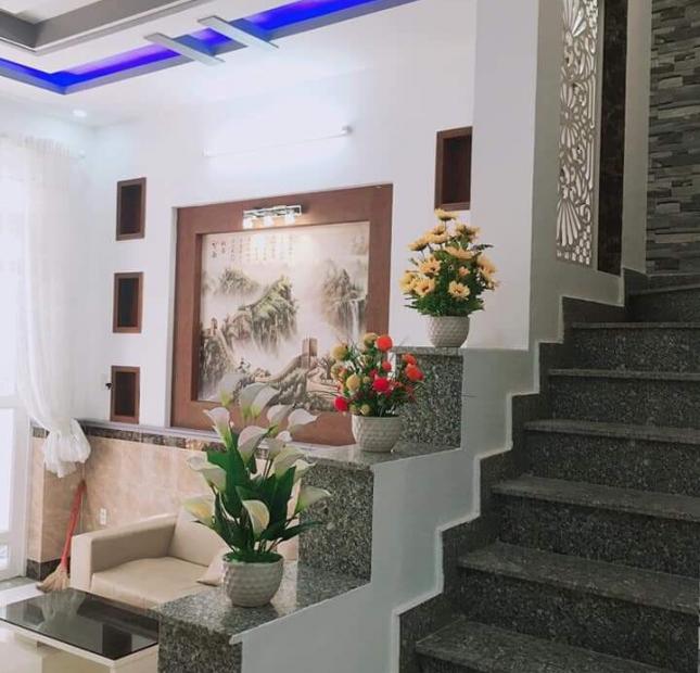 Nhà đẹp, giá đầu tư Huỳnh Tấn Phát, TT. Nhà Bè, DT 4.7x12m, 3.85 tỷ
