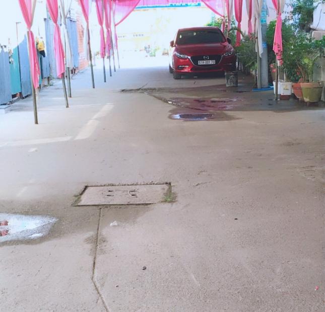 Bán nhà hẻm xe hơi Nguyễn Thị Hương, DT 4.2x12.5m, giá 3.5 tỷ