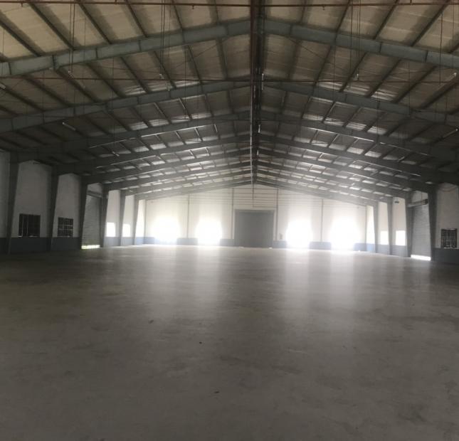 Cho thuê 3 kho gần sân bay, Q. Tân Bình. DT: 500 m2, 1.000m2