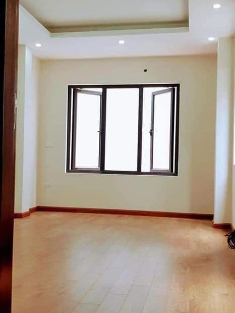 Bán Nhà Đường Nguyễn Hoàng- Nhà Đẹp Thoáng Trước Sau Có Sân Trước - Dt 43m Giá 3.8 tỷ LH 0931220777