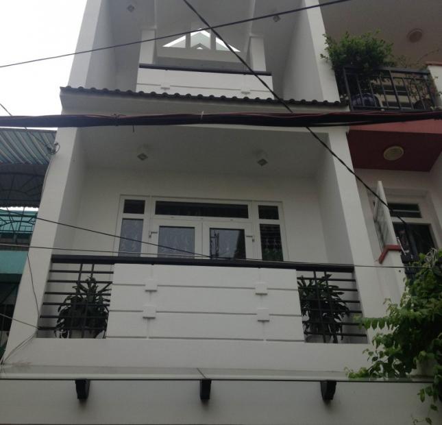 Định cư bán gấp nhà 2 góc MT Đỗ Ngọc Thạnh Q11 5x11m 2 lầu giá chỉ 8.7 tỷ TL