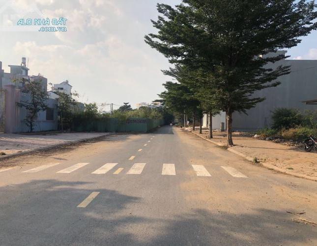 Chủ đất cần tiền bán đất nền dự án Sở Văn Hóa TT Phú Hữu quận 9