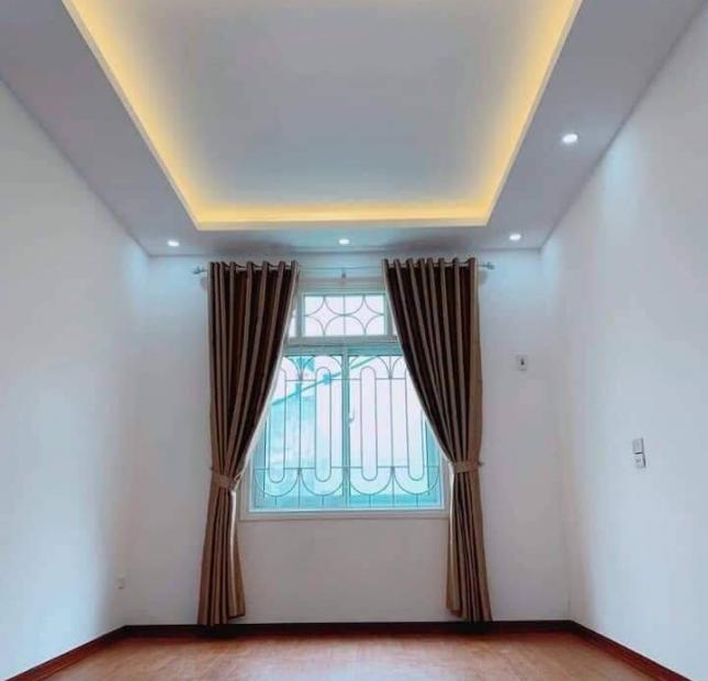Bán nhà phố Định Công -DT 33m2 x 5Tầng nhà đẹp giá chỉ 2.3 tỷ LH:0988389992.
