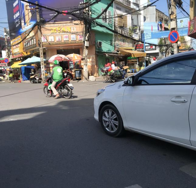 Bán nhà Góc 2 mặt tiền hẻm 8m đường 3 tháng 2 Quận 10. Dt : 4x14m. 2 lầu. Chỉ 13 tỷ.