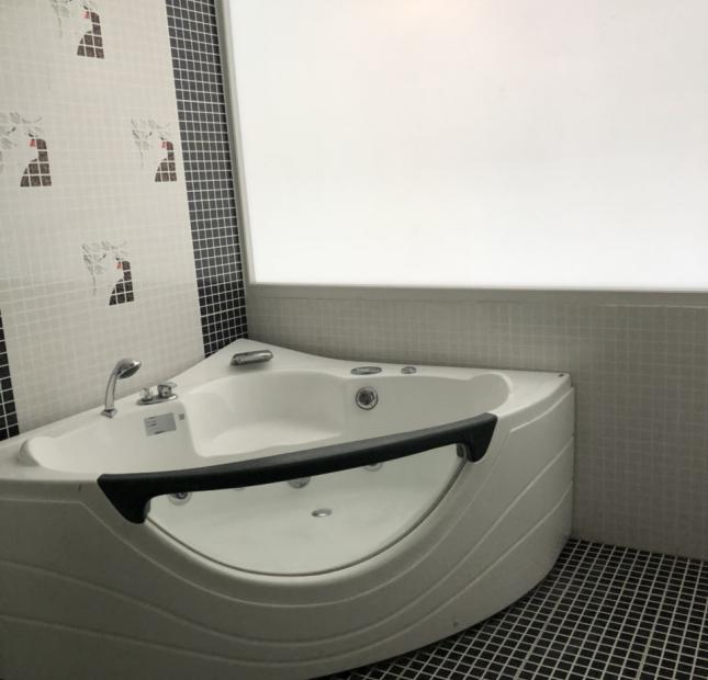 Bán nhà mặt tiền Nguyễn Văn Cừ Q5. Diện tích 4x16m, xây dựng 4 lầu, giá 27.5 tỷ
