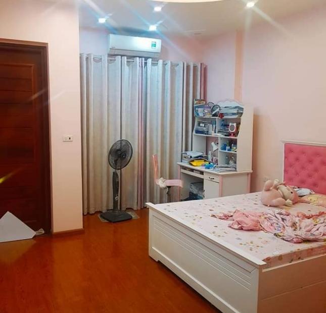 Bán nhà phố Lê Trọng Tấn - Q.Thanh Xuân 5 tầng 60m, MT 4,3M- 11.2 tỷ