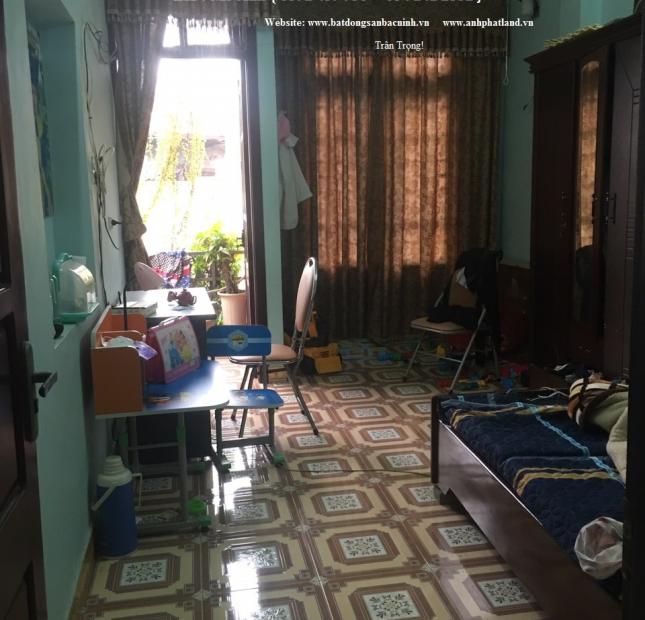 Gia đình chuyển ở biệt thự  cần bán nhanh nhà 4 tầng –Làn 2 đường Huyền Quang , TP Bắc Ninh