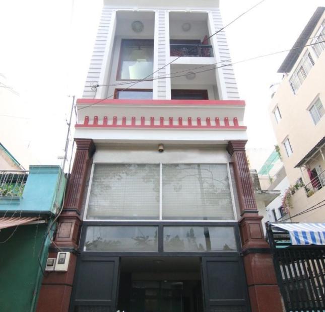 Kẹt tiền bán gấp nhà 5 lầu mới đẹp Cao Thắng cạnh Hà Đô Centrosa.