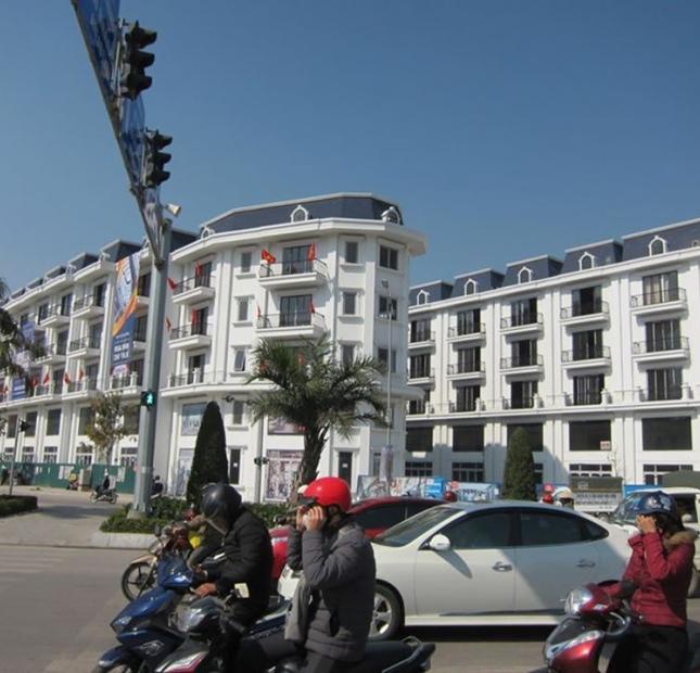 Bán nhà Hạ Long mặt đường quốc lộ 18 địa phận ngã tư Loong Toong
