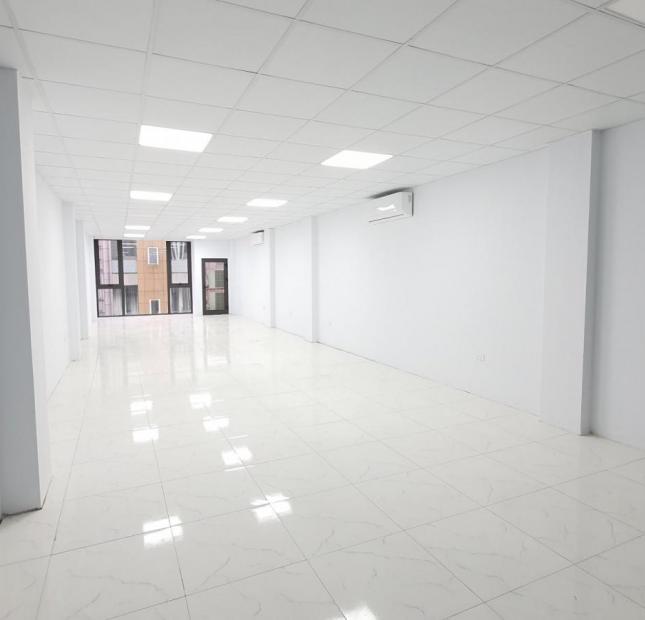 Cho thuê văn phòng đẹp giá tốt tại tòa nhà 111 Hoàng Văn Thái, Hà Nội DT 60 - 80, 10$/m2