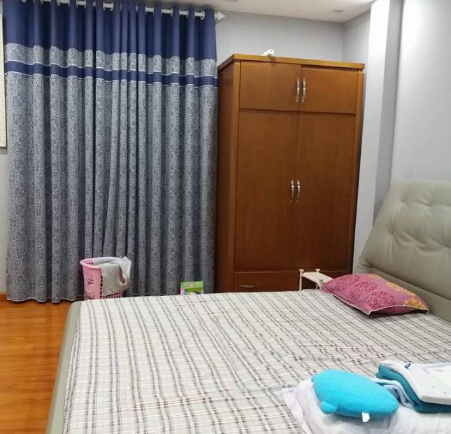 Bán nhà MP Pháo Đài Láng 51m2*4T, ô tô tránh, vỉa hè 2m giá 8.6 tỷ