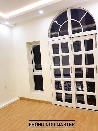 Cần bán nhanh căn nhà MT Triệu Quang Phục - Hồng Bàng Q.5, 2 lầu. DTSD: 92m2