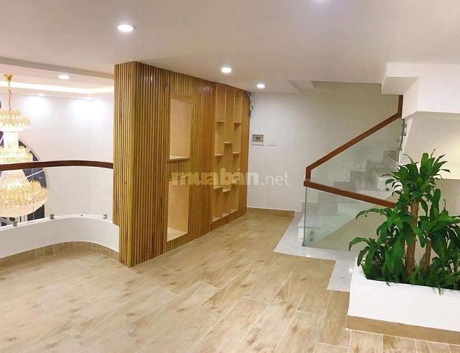 Cần bán nhanh căn nhà MT Triệu Quang Phục - Hồng Bàng Q.5, 2 lầu. DTSD: 92m2