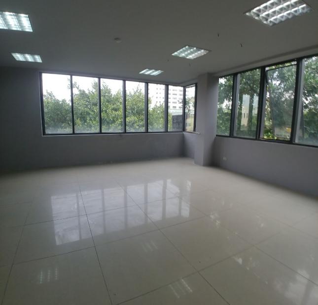 Giảm giá 10% khi thuê văn phòng tại Chùa Láng - 40m2 - 80m2 giá từ 280.000/m2