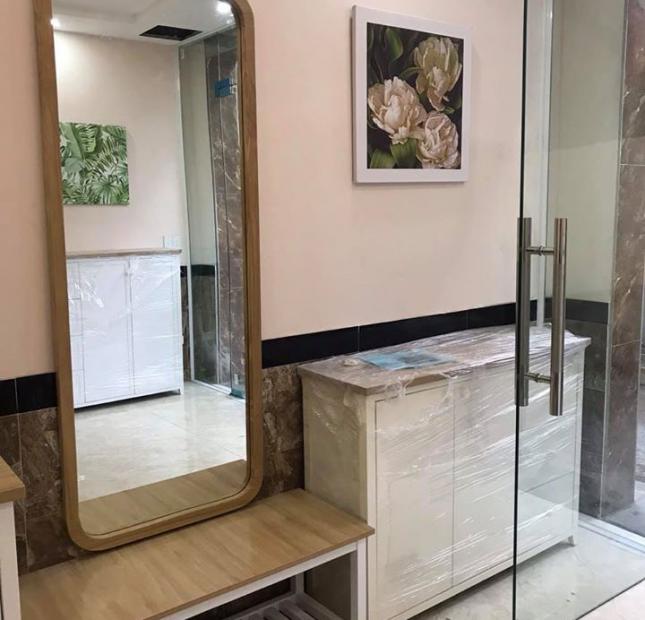 HOT, Võ Chí Công, Tây Hồ, Đẹp Long Lanh Vali Về Ở Luôn Tặng Nội Thất 5* , 35m2, chỉ 4,45 tỷ Có TL