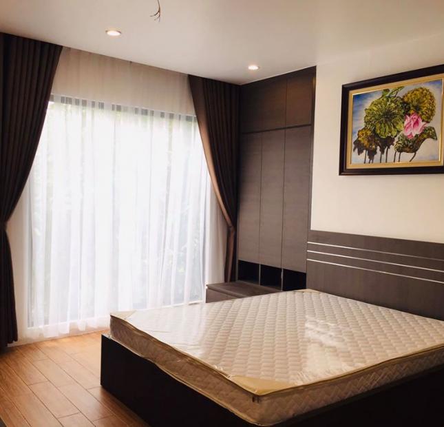 Khách Sạn 8 tầng MP VIP quận Cầu giấy, Mặt tiền 8.5m cho thuê 80tr/thg giá 24 tỷ.