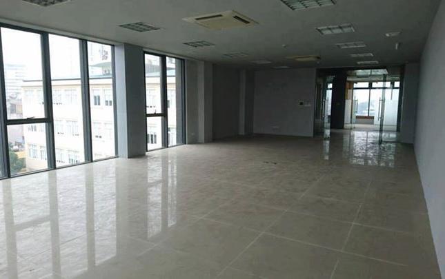 Cho thuê văn phòng ,phòng học…40m2,80m2 mặt phố Chùa Láng quận Đống Đa