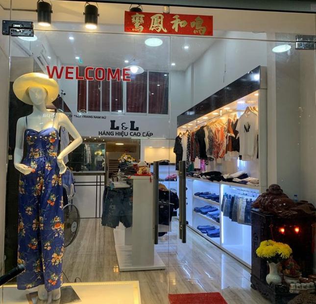 Cần sang shop thời trang ở 51 Hưng Đạo Vương, khu phố 4, p.Trung Dũng TP Biên Hòa