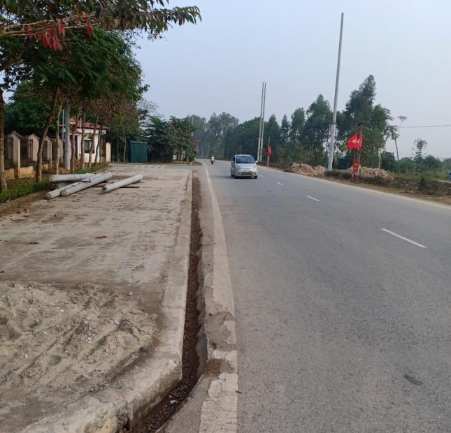 Bán đất Minh Phú, Sóc Sơn, Lô góc, gần UBND, đường 2 ô tô tránh nhau thoải mái