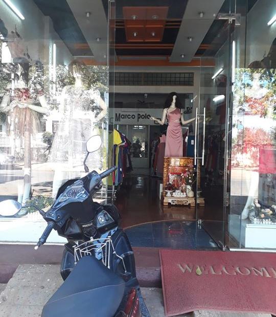 Cần sang shop thời trang nữ ở đường Lê Thánh Tông, TP Buôn Ma Thuột