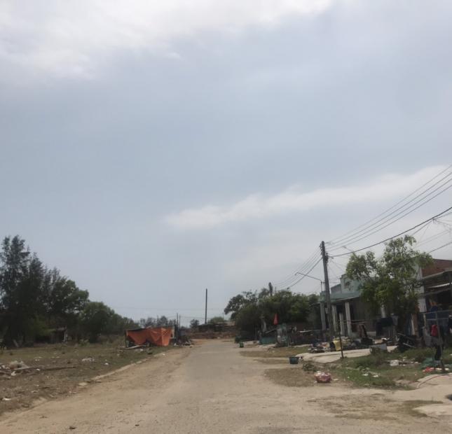 Cần bán đất giáp Biển Lê Minh Công, xã Tân Phước, tx LaGi 0911958899