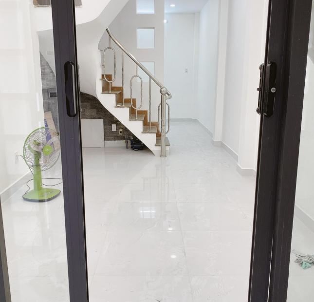 Hàng hot cho đầu tư, 100% CC, ngay mặt tiền Trần Bình Trọng, P2, Q5 (75m2) 6PN 4WC, giá 5.1 tỷ TL